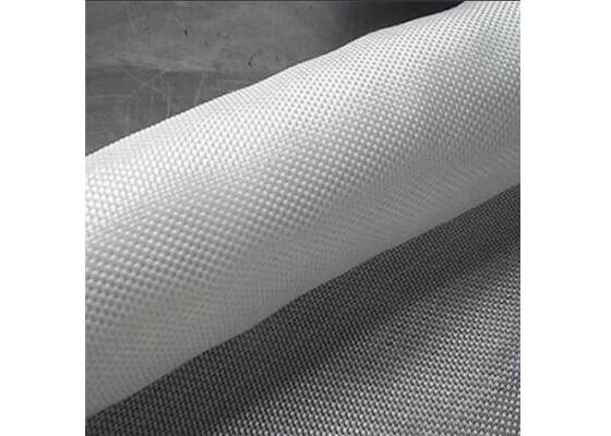 Basse déformation 220gsm de tissu de haute résistance de 30/30KN/M PP Polypropylene Woven Geotextile dans le renfort